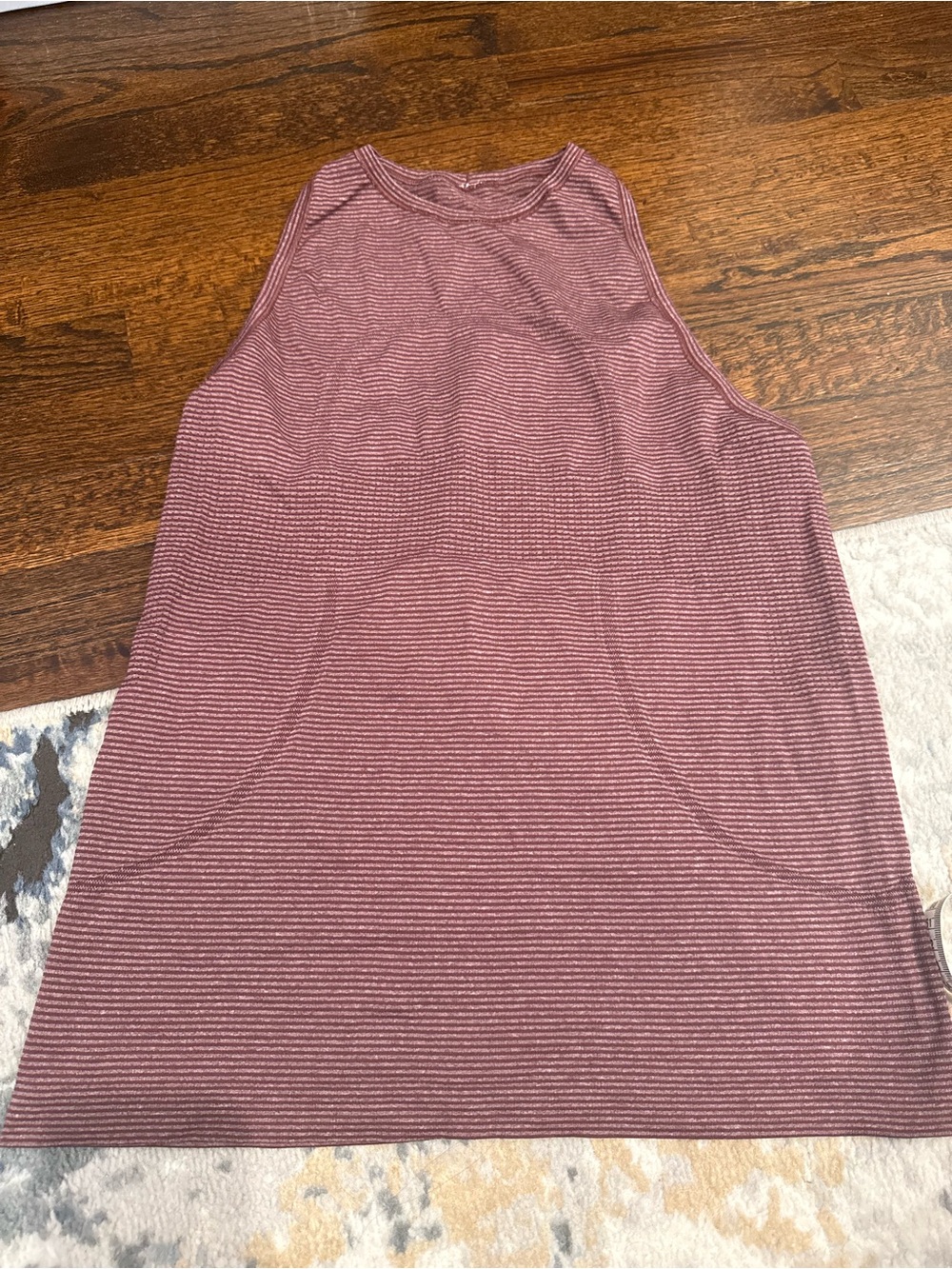 Lululemon swiftly tech tank top size 8 striped maroon